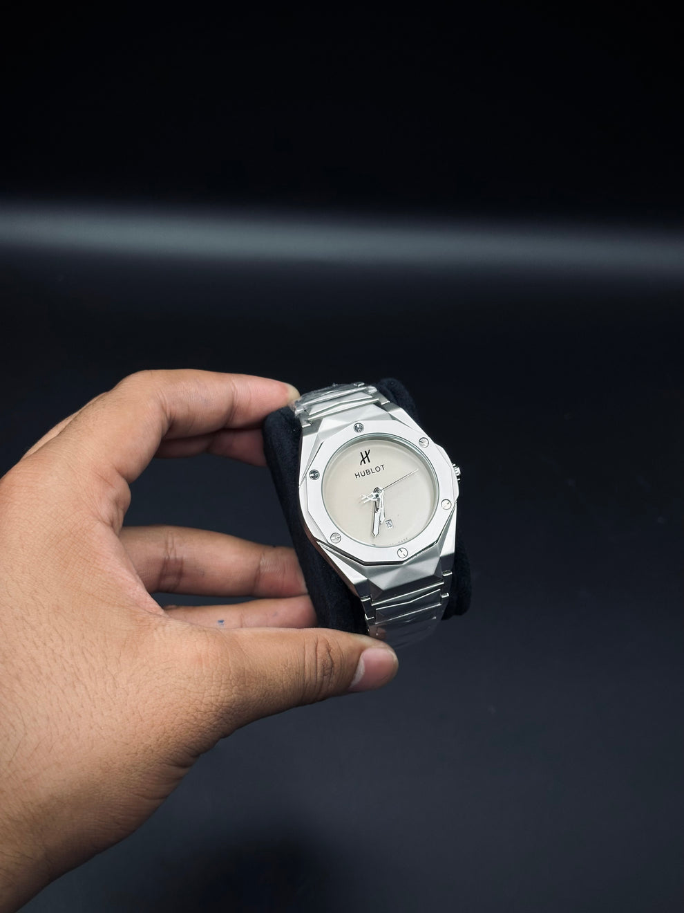 Heavyweight Hublot Cut Watch – Premium Design | 180g Bold Luxury Timepiece